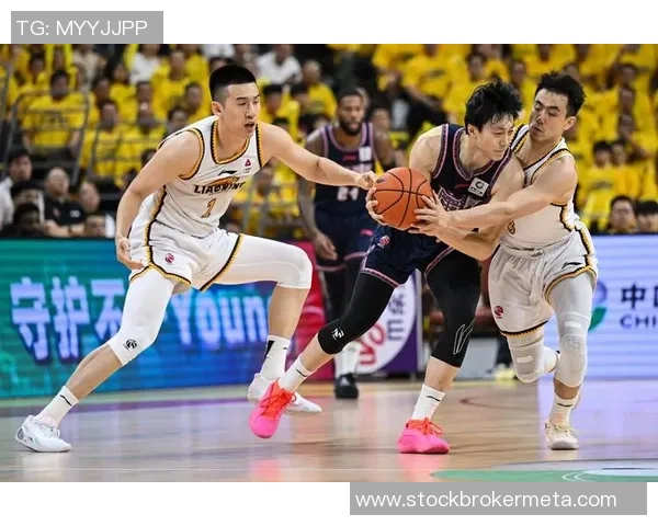 CBA球队球员合同谈判中的关键技巧与策略分析 CBA球队球员合同谈判中的关键技巧与策略分析